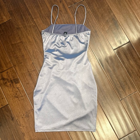 Windsor Elegant Silver Satin Ruched Mini Dress - Size Small - Picture 4 of 4